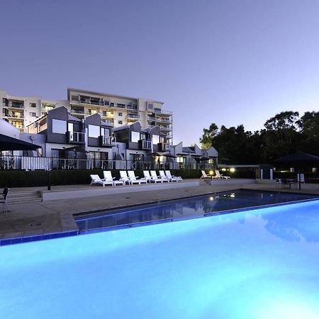 Assured Ascot Quays Apartment Hotel Perth Exteriör bild