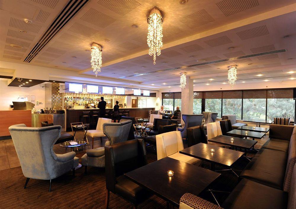Assured Ascot Quays Apartment Hotel Perth Exteriör bild
